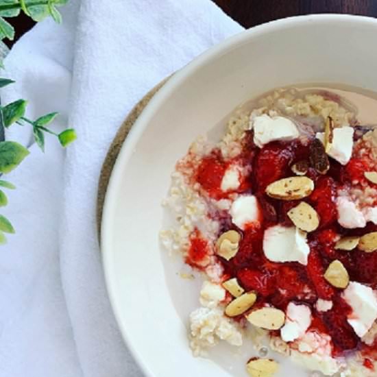 Strawberry Cheesecake Oatmeal - Recipe photo by Quisine Queen B