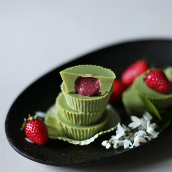 Matcha Cups w/ Strawberry Jam - Recipe photo by Culinary postcards