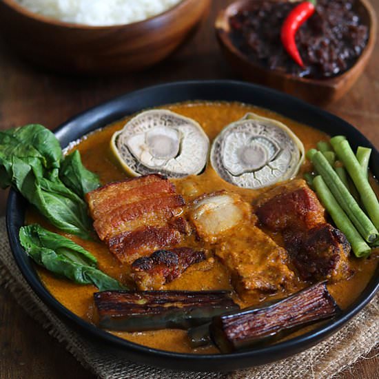Lechon Kawali Kare-Kare - Recipe photo by peachkins