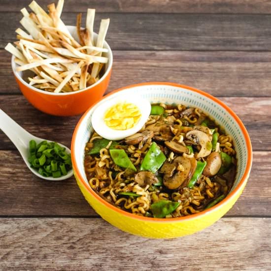 Easy vegetarian ramen noodles - Recipe photo by cookeatlivelove