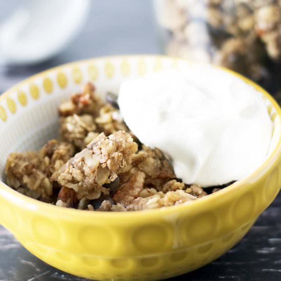 Banana and chocolate chip granola - Recipe photo by Mandy Sneaky Veg