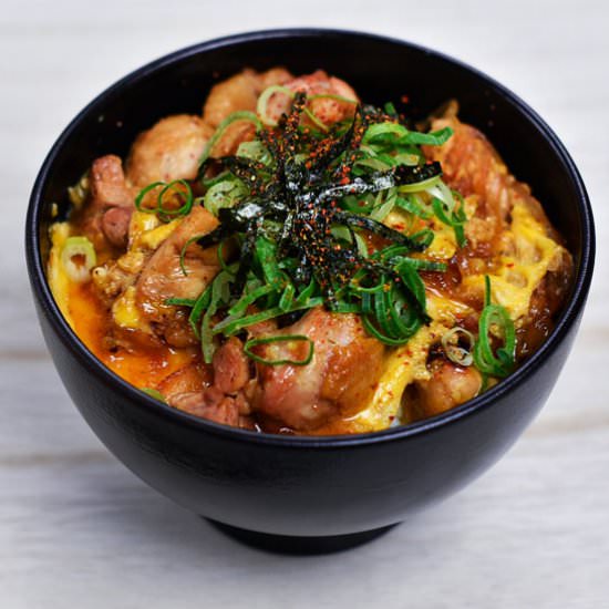 Juicy Japanese Oyakodon Rice Bowl - Recipe photo by Sudachi Recipes