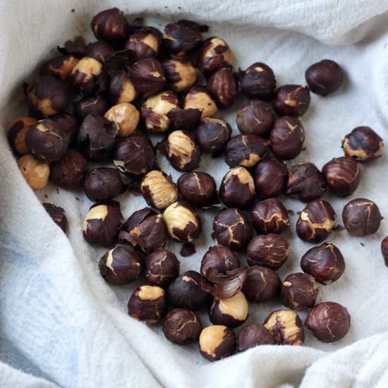 How to Roast Hazelnuts - Recipe photo by alternativedish