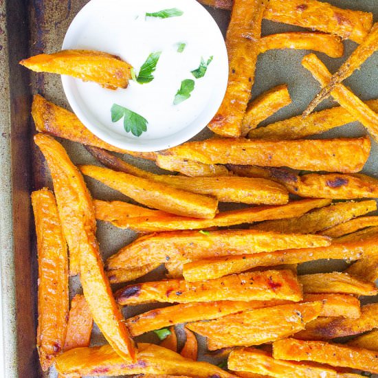 Crispy Baked Sweet Potato Fries - Recipe photo by Kathryns.kitchen.blog