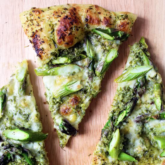 Asparagus Pizza with Pesto - Recipe photo by ThursdayNightPizza