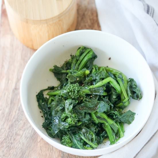 Steamed Broccoli Rabe Rapini - Recipe photo by LifesLittleSweets
