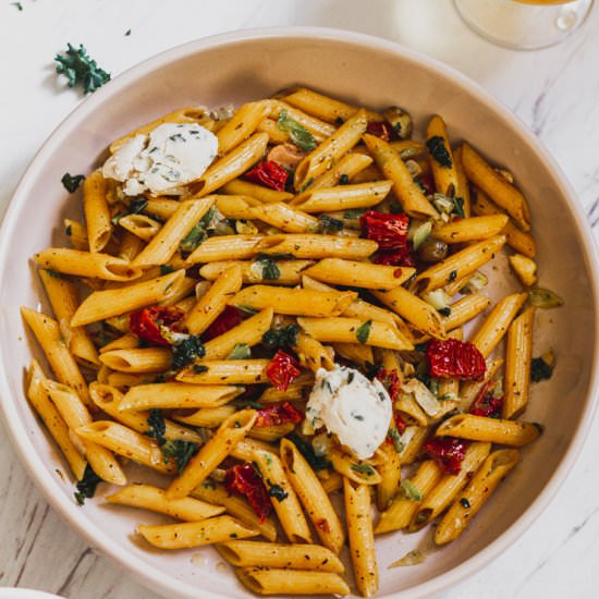 Vegan Creamy Sun-Dried Tomato Pasta - Recipe photo by Shana_Thomas