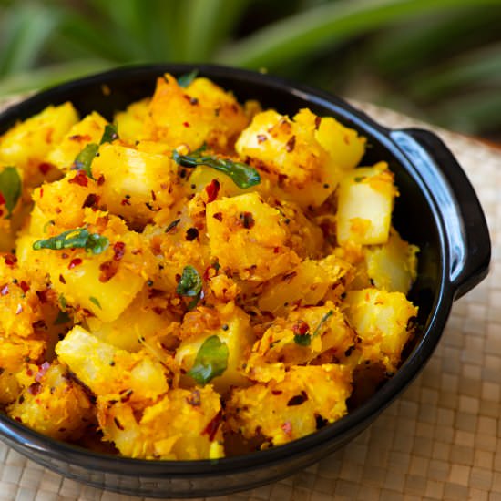 Kappa Ularthiyathu/SpicyTapioca fry - Recipe photo by meemiskitchen