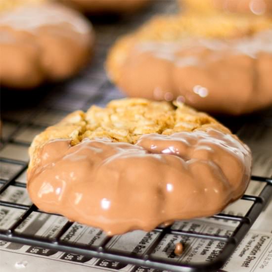 Chocolate Oat Cookies (Hobnobs) - Recipe photo by KitchenMason