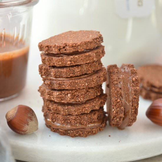 Raw chocolate cookies - Recipe photo by poupougnette