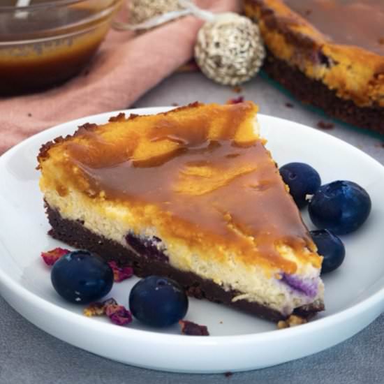 Cheesecake with Salted Caramel - Recipe photo by plantifulheart