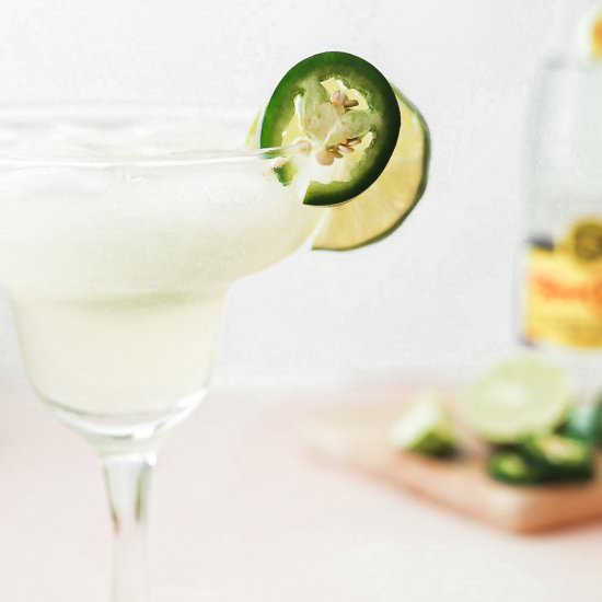 The Best Spicy Skinny Margarita - Recipe photo by @whitekitchen_redwine