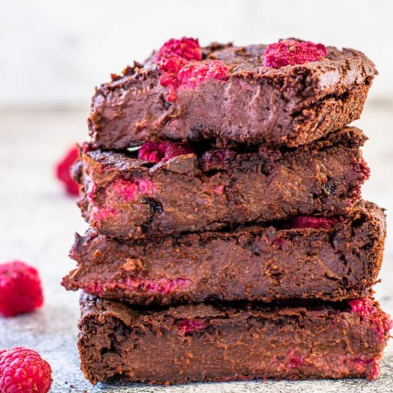 Flourless Vegan Raspberry Brownies - Recipe photo by KlaraW