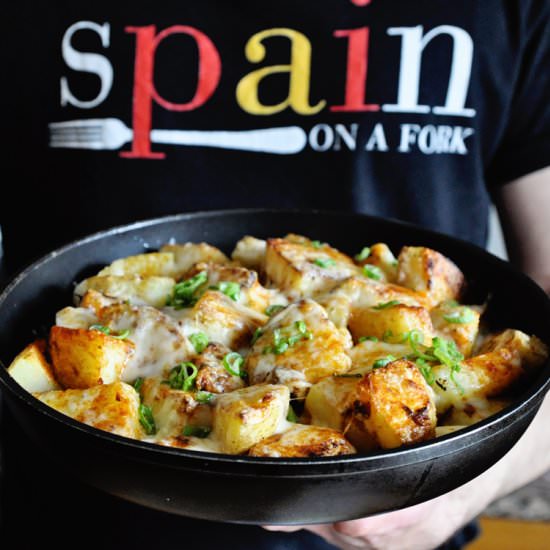 Garlic ROASTED POTATOES - Recipe photo by Spain on a Fork