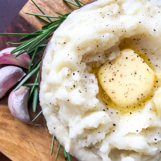 Instant Pot Garlic Mashed Potatoes - Recipe photo by feastforafraction
