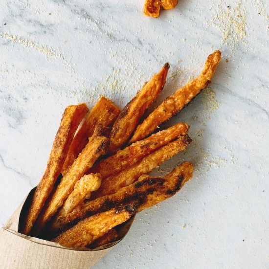 Crispy Sweet Potato Fries - Recipe photo by greenseggsandyams