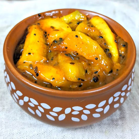 Sweet and spicy mango chutney - Recipe photo by rparm