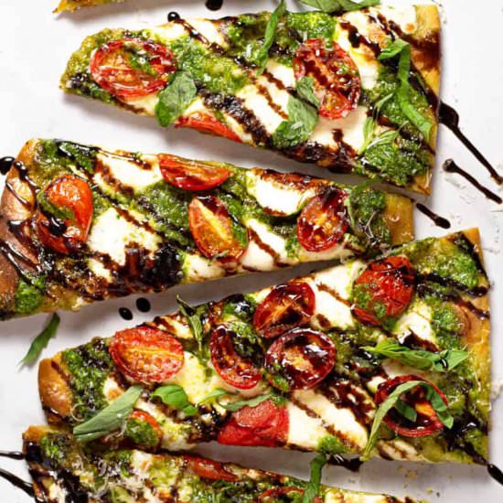 FLATBREAD PIZZA CRUST – NO YEAST - Recipe photo by Midwest Foodie