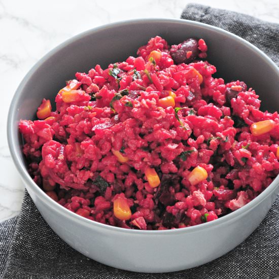Bulgur stew with tofu and beet - Recipe photo by rabarbarowo
