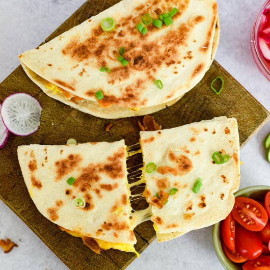 Easy Breakfast Quesadillas - Recipe photo by mymoderncookery