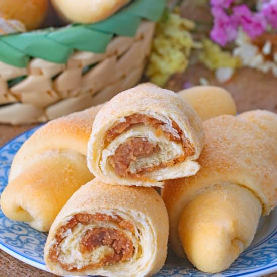 FILIPINO SPANISH BREAD - Recipe photo by foxy folksy