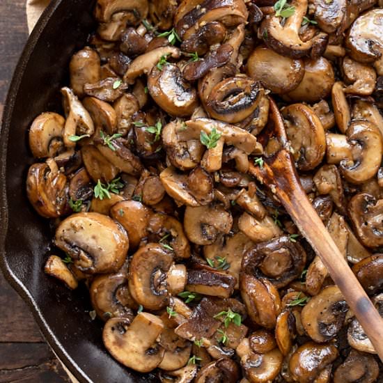 Sauteed Mushrooms with Garlic - Recipe photo by thecozyapron