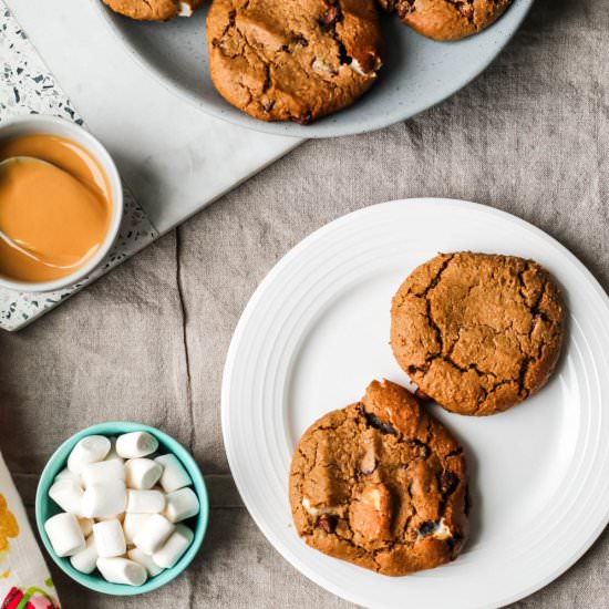 Vegan Peanut Butter S'mores Cookies - Recipe photo by upbeetkitchen