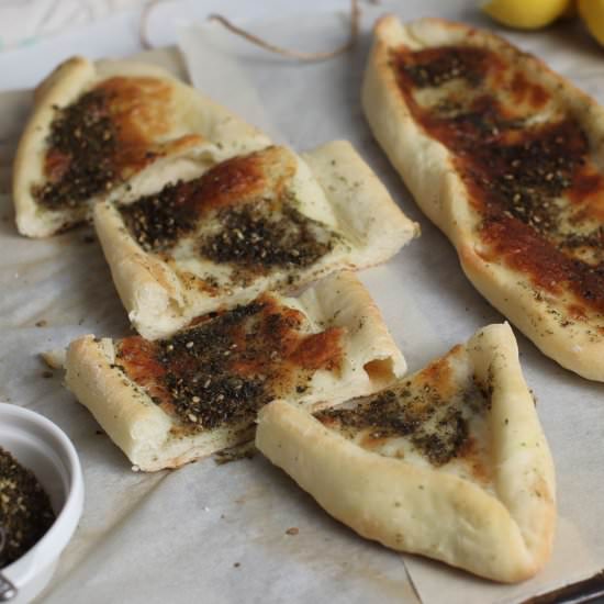 Cheese Fatayer or Turkish Pide - Recipe photo by Nadia
