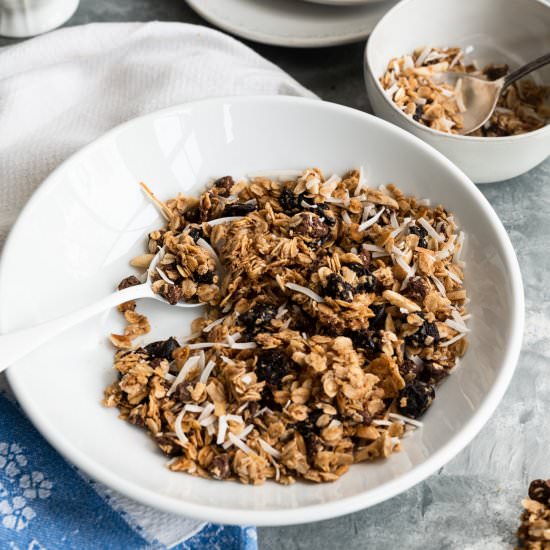 Chunky Vanilla Granola - Recipe photo by josieandnina