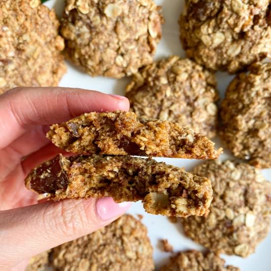 Oatmeal Date Cookies - Recipe photo by frozen_bananas_