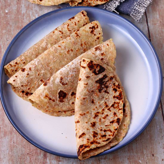 Whole wheat potato flatbread - Recipe photo by veganwithgusto