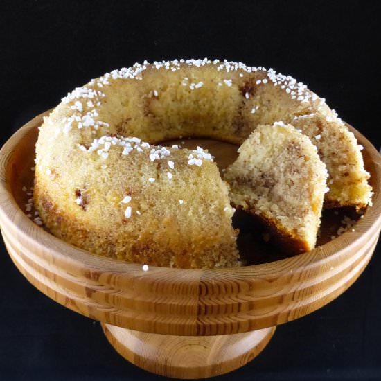 Cinnamon Bun Sockerkaka - Recipe photo by thespeltkitchen