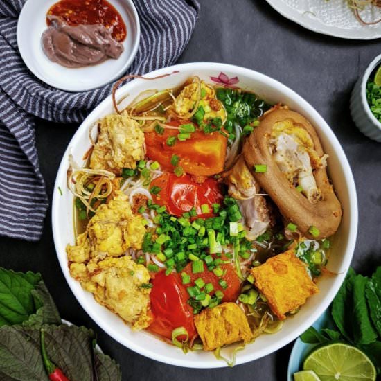 Vietnamese Consomme Soup - Recipe photo by cookmorphosis