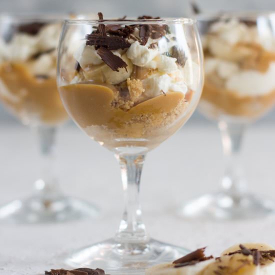 NO-BAKE BANOFFEE PIE CUPS - Recipe photo by PastryWishes