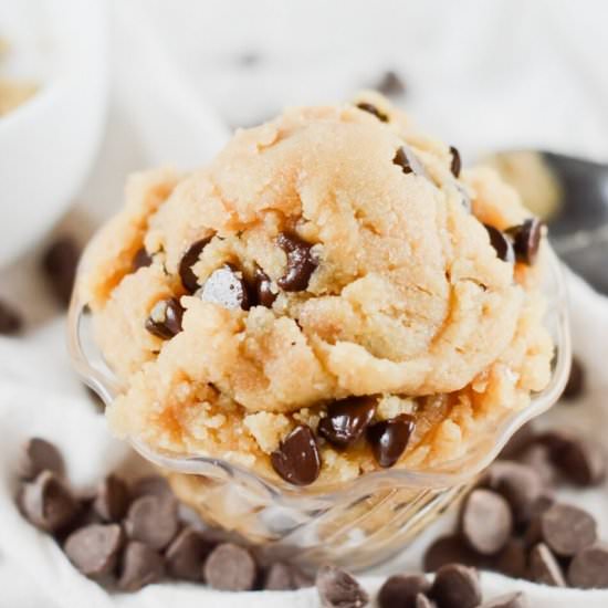 Vegan Edible Cookie Dough - Recipe photo by deliciouseveryday