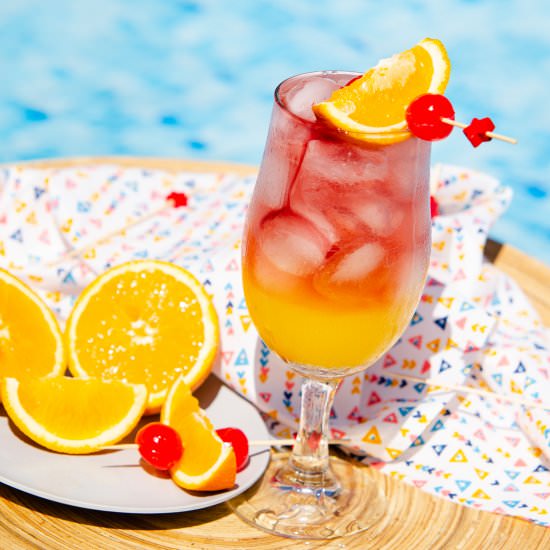 Sex on the Beach Cocktail - Recipe photo by Flawless Food