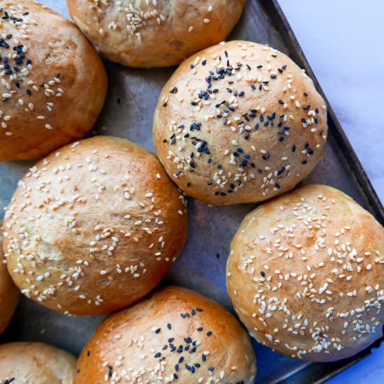 Vegan Brioche Buns - Recipe photo by Sixhungryfeet