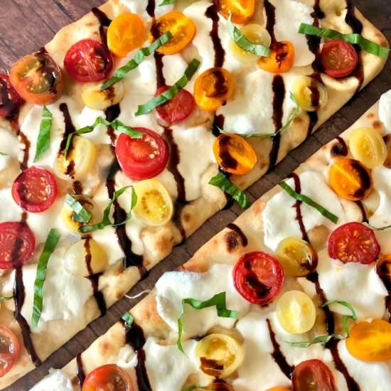 Easy Caprese Flatbread Pizza - Recipe photo by Hoorah to Health