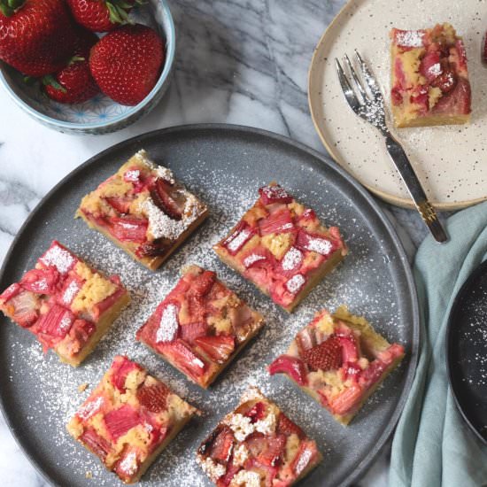 Rhubarb Strawberry Almond Bars - Recipe photo by Dianashealthyliving