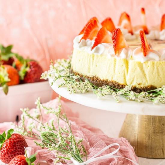 Fresh Strawberry-Ginger Cheesecake - Recipe photo by Burrata and Bubbles