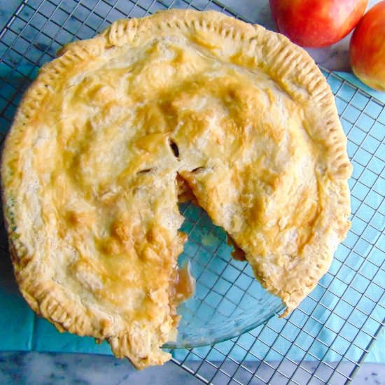 Homemade Apple Pie - Recipe photo by gingersnapsbakingaffairs