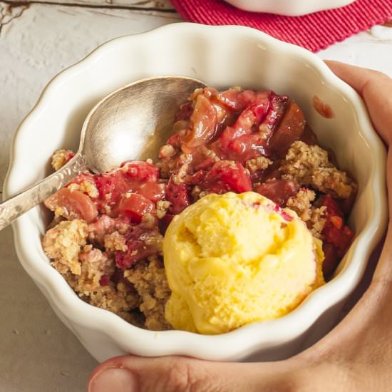 Strawberry Rhubarb Crisp - Recipe photo by MyPurePlants