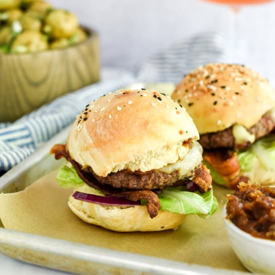 Smash Burger Sliders - Recipe photo by mymoderncookery