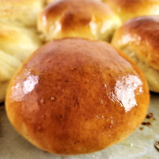 Gluten Free Hamburger Buns - Recipe photo by letthemeatgfcake