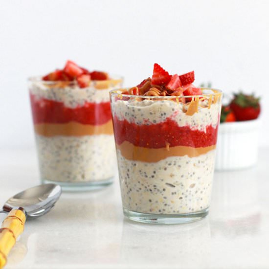 Gut Friendly PB&J Overnight Oats - Recipe photo by FitLiving Eats