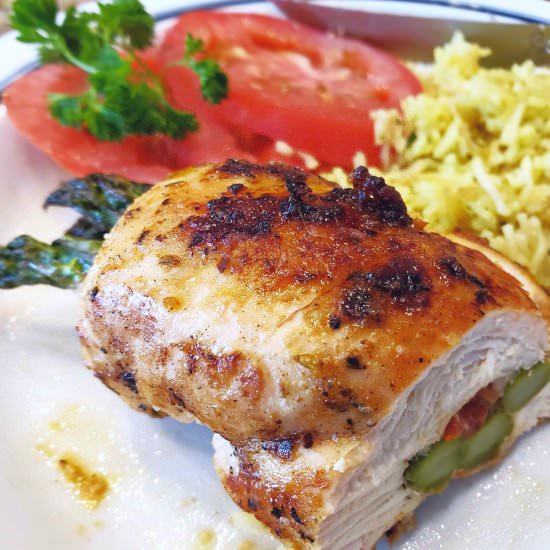 Chicken Stuffed with Asparagus - Recipe photo by bluejeancorner
