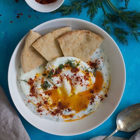 Cilbir (Turkish Eggs Recipe) - Recipe photo by unicorns in the kitchen