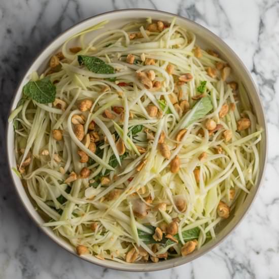 Som Tum Green Papaya Thai Salad - Recipe photo by kendallwross