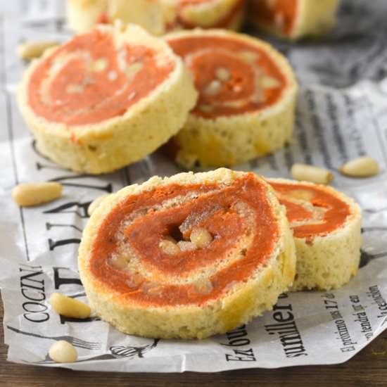 Sobrasada, honey and pine nut rolls - Recipe photo by Exquisit