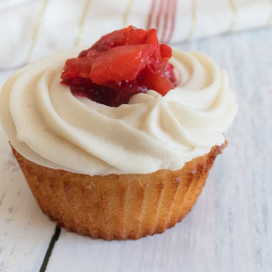 strawberry shortcake cupcakes - Recipe photo by forkfreedom